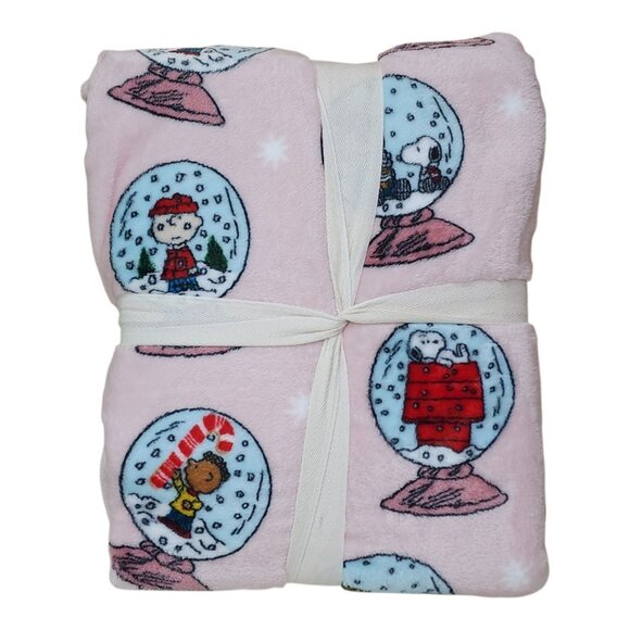 Peanuts Snoopy Plush King Blanket 108"x90" By Berkshire Holiday Pink Snow Globe - Picture 3 of 10